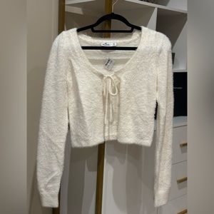 Hollister Cozy Tie-Front Crop Cardigan